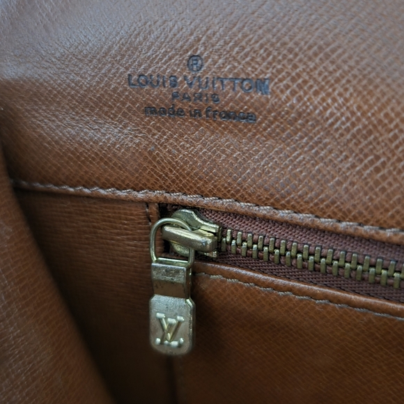 Louis Vuitton LV Pochette Dame GM Brown Monogram Clutch - Picture 13 of 14